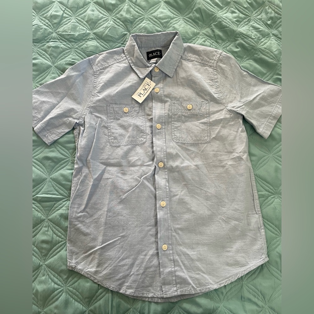 The Children’s Place boys size 10-12 cotton button up. NWT